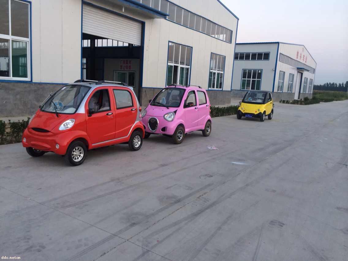 四輪代步電動汽車